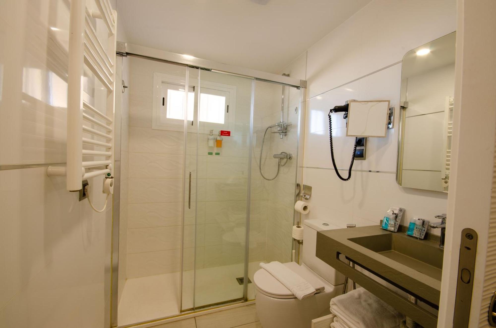 LOS CABALLOS PREMIUM Levante Beach Benidorm Exterior foto